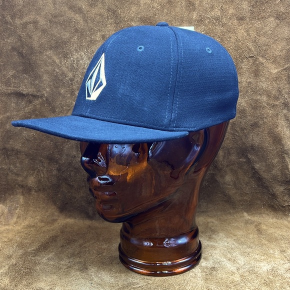 Volcom Fitted Baseball Cap - Picture 2 of 8